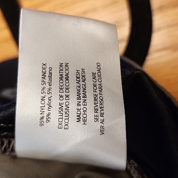 Eddie Bauer Brown Chinos Relaxed Fit - Picture 8 of 10